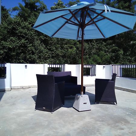 Bed and Breakfast The Moose Weligama Esterno foto