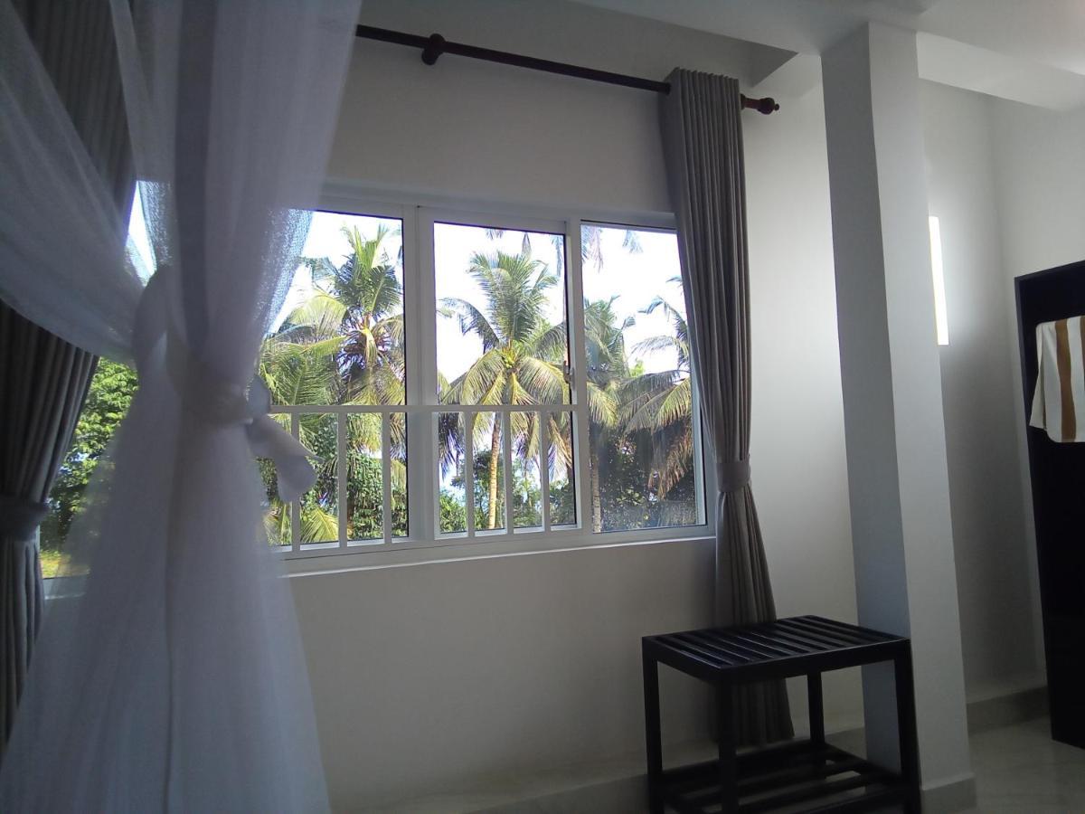 Bed and Breakfast The Moose Weligama Esterno foto
