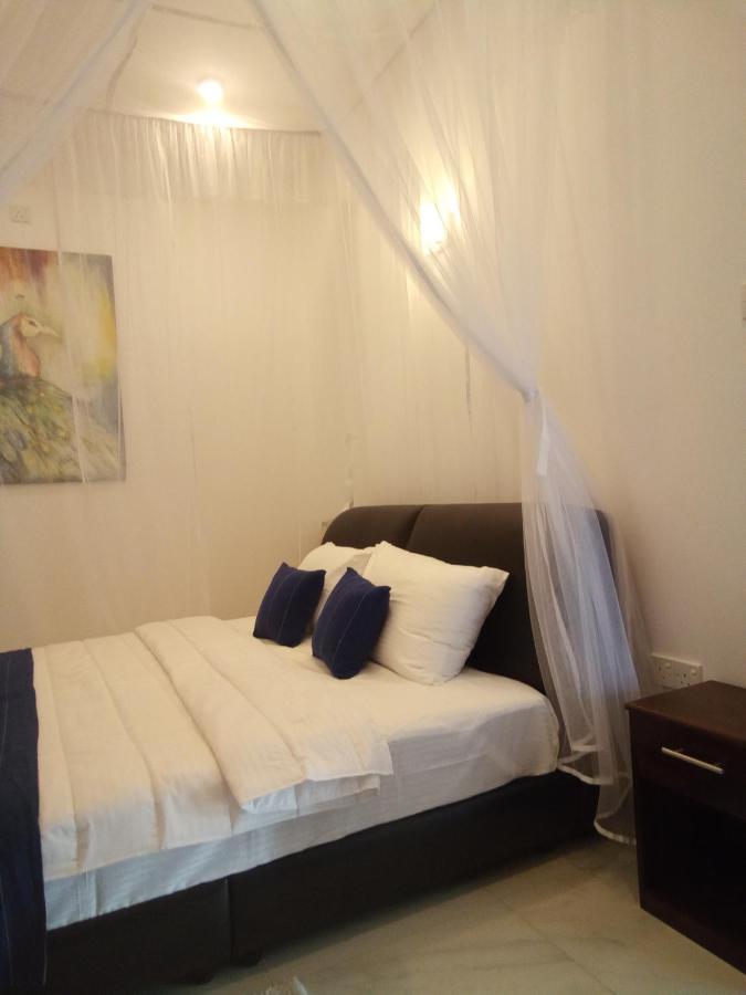 Bed and Breakfast The Moose Weligama Esterno foto
