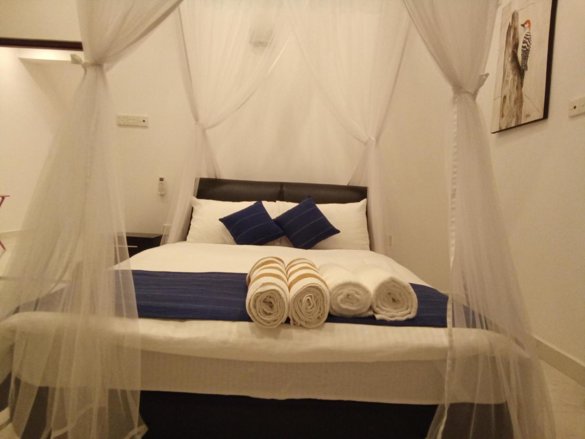 Bed and Breakfast The Moose Weligama Esterno foto