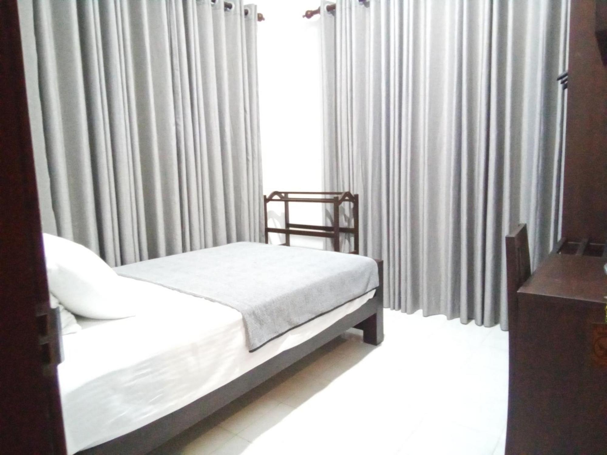 Bed and Breakfast The Moose Weligama Esterno foto
